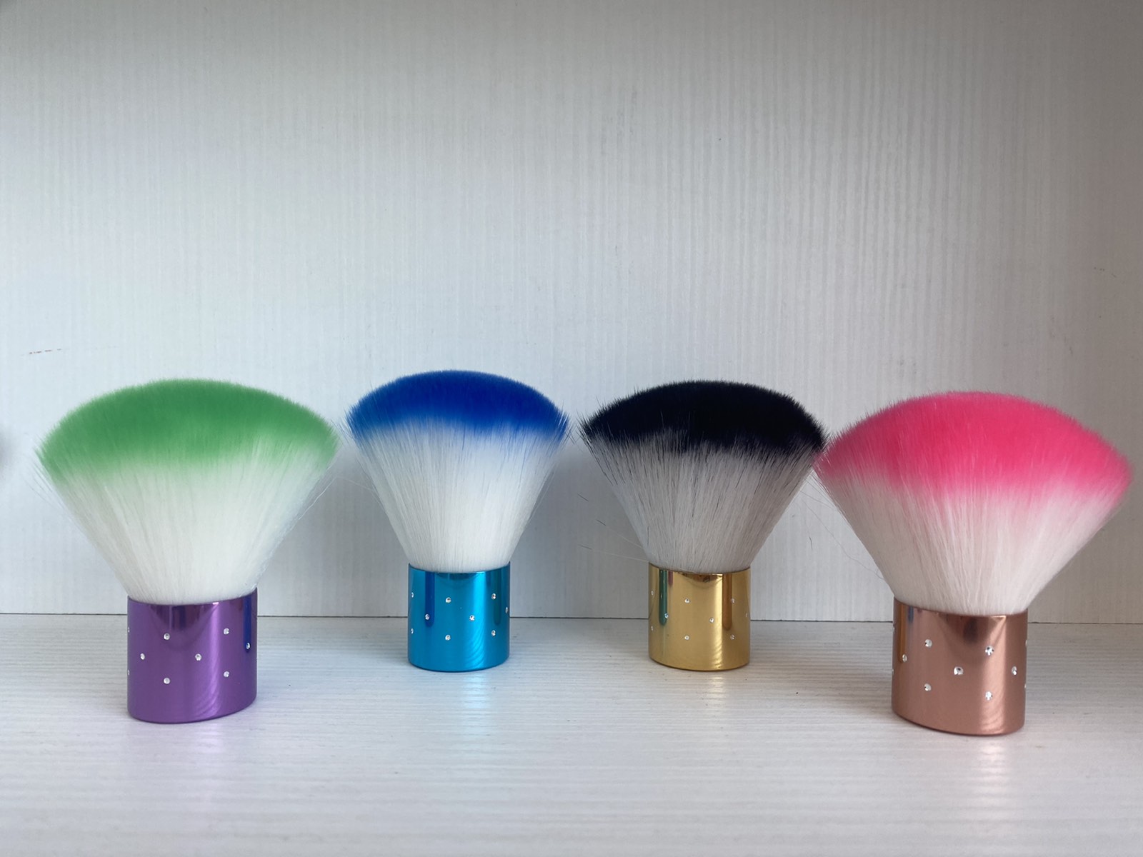 Четки за прах меки